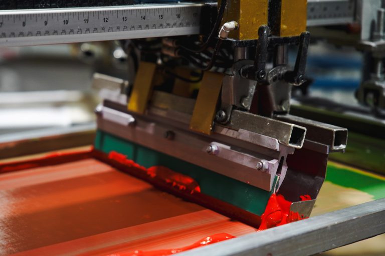 ¿Buscas el color exacto para tu impresión textil? En Logotamp no se nos escapa ninguno, por difícil que sea